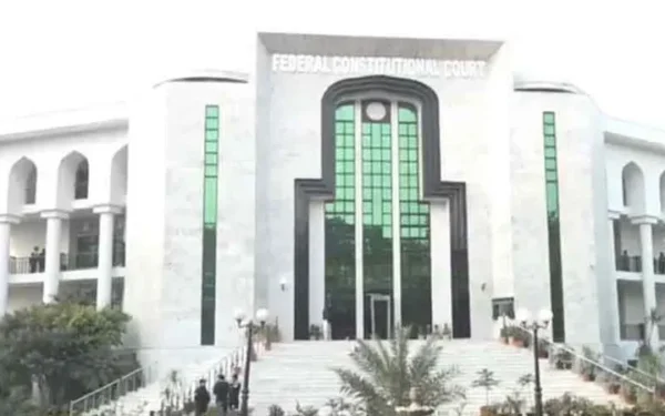 وفاقی آئینی عدالت کا فیصلہ: صنعتی اراضی پر رہائشی منصوبے ناگزیر