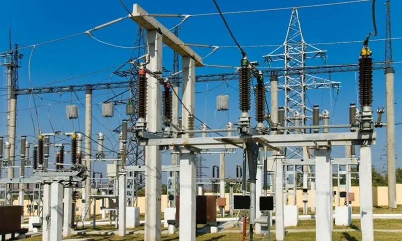 حکومت کی تین بجلی تقسیم کار کمپنیوں کی نجکاری کا آغاز
