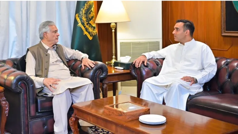اسحاق ڈار: اوورسیز پاکستانی پاکستان اور برطانیہ کے درمیان مضبوط پل
