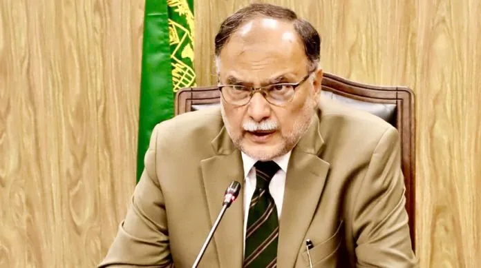 پاکستان نے معاشی استحکام حاصل کر لیا ہے، احسن اقبال کا خطاب