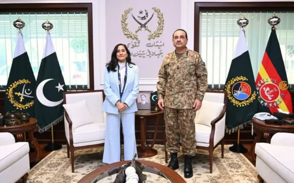 کینیڈا کی وزیر خارجہ انیتا آنند کی آرمی چیف سے ملاقات