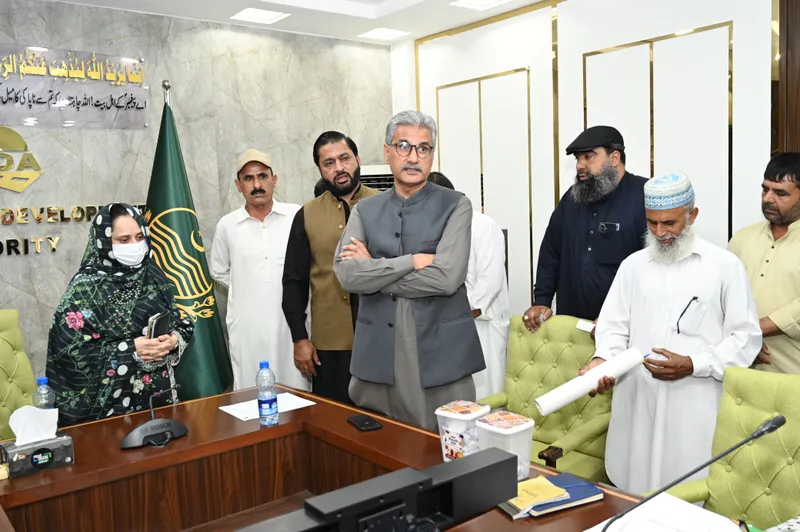 راولپنڈی ڈویلپمنٹ اتھارٹی میں حج 2027 کے لیے قرعہ اندازی (تصویر 3)
