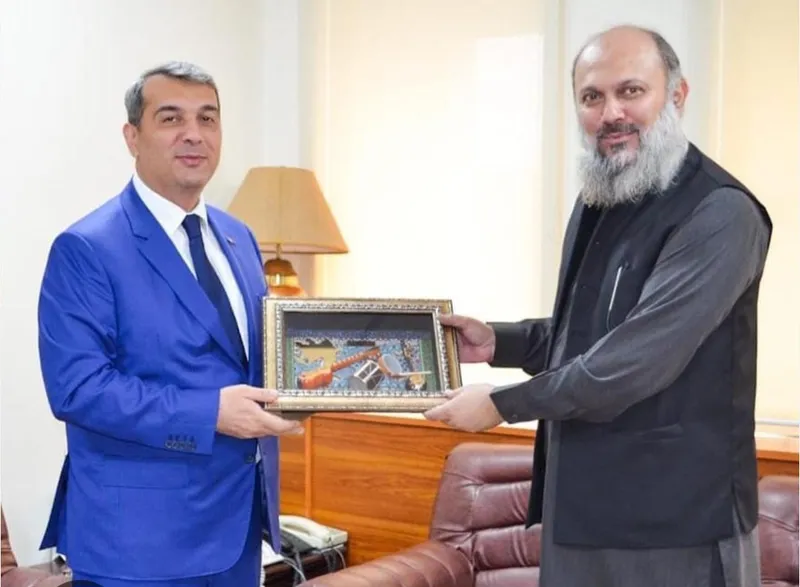 وفاقی وزیر جام کمال خان سے آذربائیجان کے سفیر کی الوداعی ملاقات