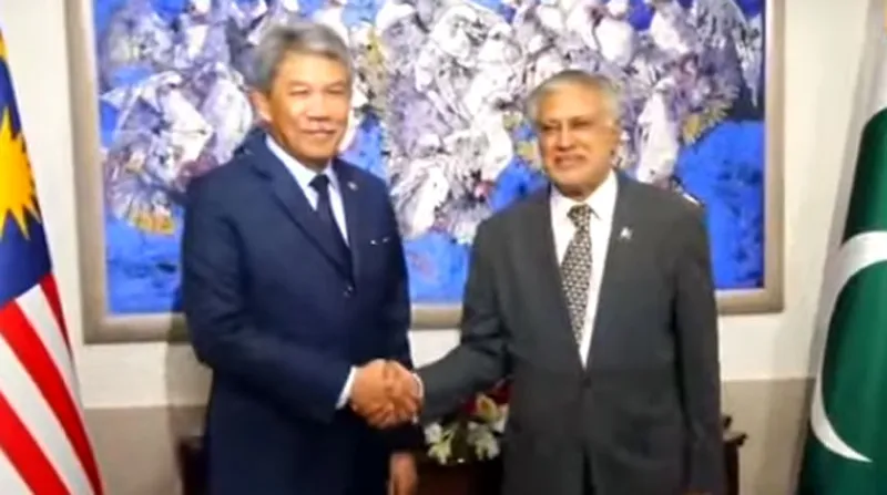 نائب وزیراعظم اسحاق ڈار کی ملائیشیا کے وزیر خارجہ سے گفتگو