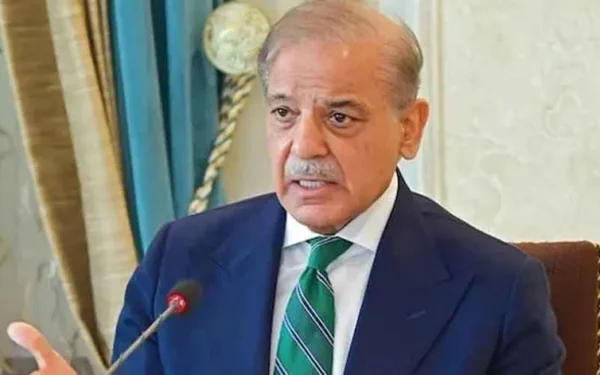 وزیراعظم محمد شہباز شریف سعودی ولی عہد کی دعوت پر جدہ پہنچ گئے