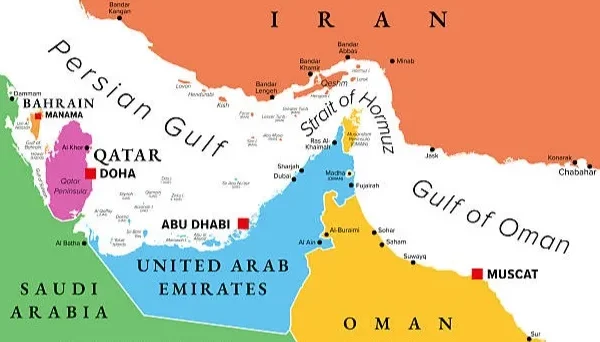 ایران اور عمان آبنائے ہرمز میں بحری جہازوں کی آمدورفت کے نئے روٹ پر متفق