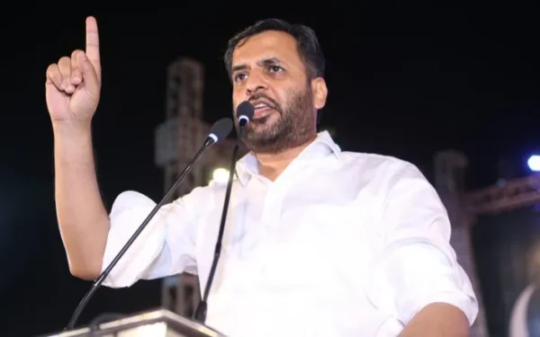 ایم کیو ایم کے وفاقی وزیر مصطفیٰ کمال کا تمام 32 ڈویژنز کو انتظامی یونٹ بنانے کا مطالبہ
