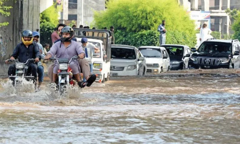 راولپنڈی میں موسلا دھار بارش، واسا نے رین ایمرجنسی نافذ کر دی