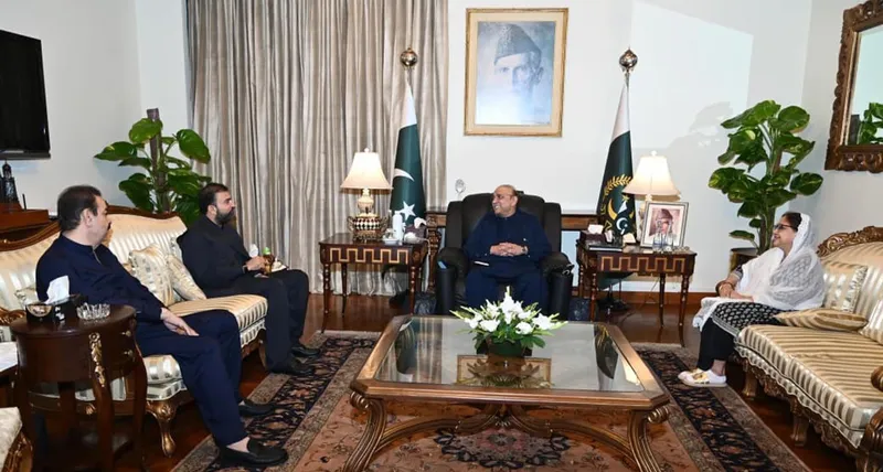 بلوچستان میں امن و ترقی کے لیے وفاقی و صوبائی حکومتوں کے روابط ضروری ہیں، صدر زرداری کی وزیر اعلی سے گفتگو