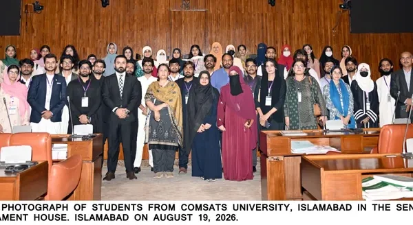 کامسیٹس یونیورسٹی کے طلباء کا پارلیمنٹ ہاؤس کا مطالعاتی دورہ (تصویر 1)