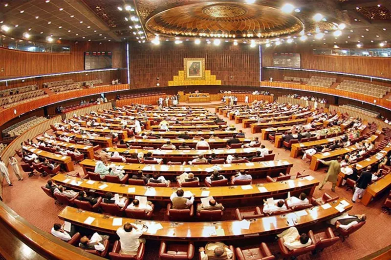 کراچی، حیدرآباد براہ راست موٹروے ایم 10 پر کام جاری، منصوبہ 2028 تک مکمل ہونے کا امکان