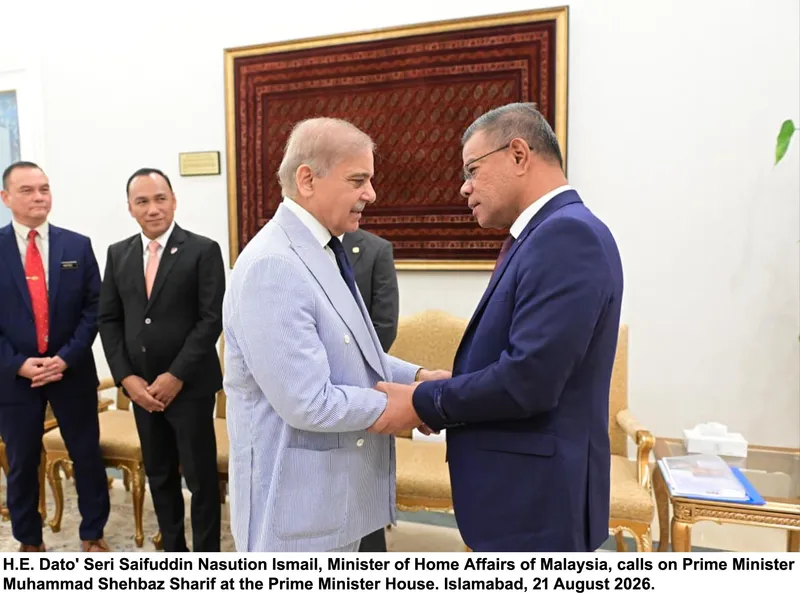وزیراعظم شہباز شریف سے ملائیشین وزیر داخلہ کی اسلام آباد میں ملاقات (تصویر 1)