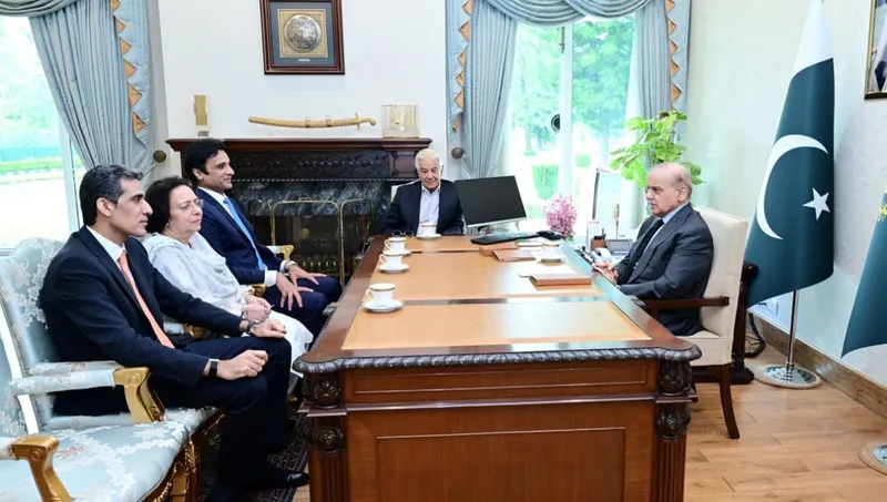 وزیراعظم شہباز شریف سے استحکام پاکستان پارٹی کے وفد کی ملاقات