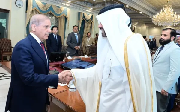 وزیراعظم شہباز شریف سے چیئرمین رطاج گروپ شیخ نائف کی ملاقات (تصویر 1)