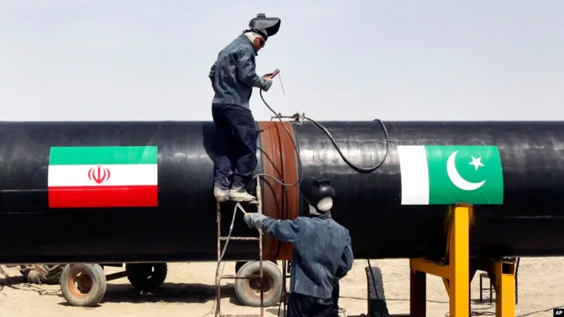 پاک ایران گیس پائپ لائن منصوبے کے حل کیلئے اعلیٰ سطحی کمیٹی