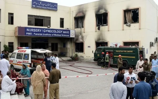 پمز ہسپتال کی نرسری میں آتشزدگی، 14 نومولود جاں بحق، ایک کو بچا لیا گیا