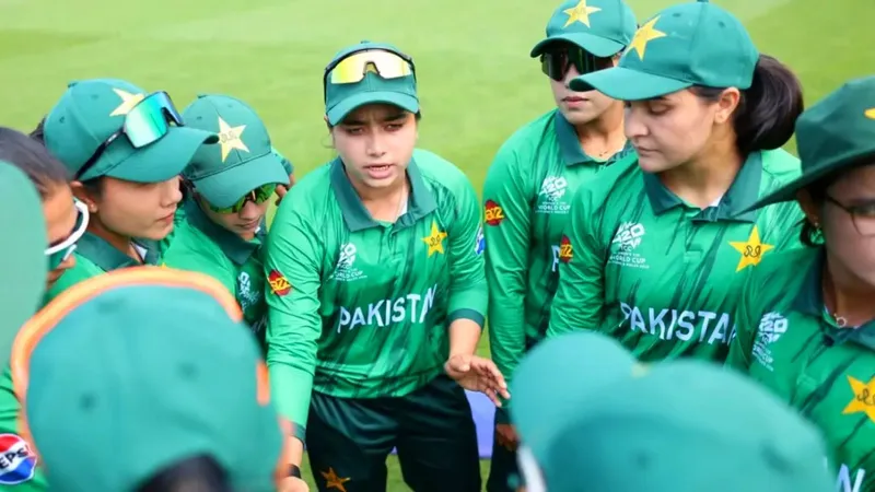 پاکستان ویمن کرکٹ ٹیم ایشیا کپ کے لیے دبئی روانہ،ایونٹ 28 اگست سے 13 ستمبر تک ہو گا