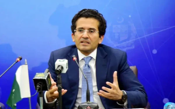 وفاقی وزیر علی پرویز ملک کی سوئی سدرن گیس کمپنی کے اجلاس میں شرکت