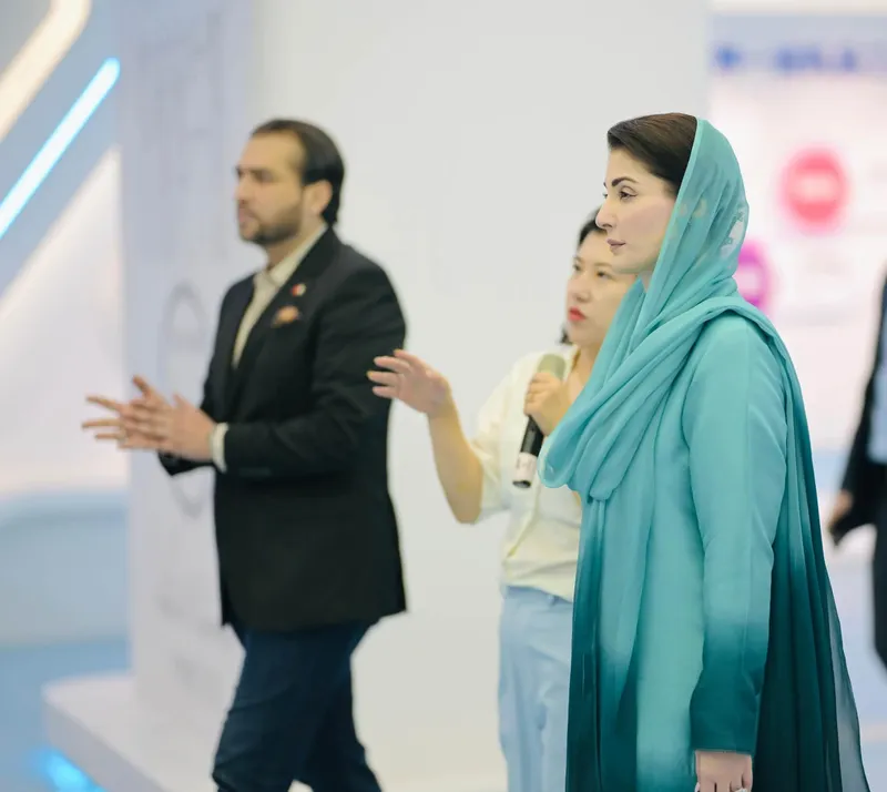 وزیراعلیٰ پنجاب مریم نواز شریف کا چین کی معروف ٹائرن وزڈم ڈیری کمپنی کا دورہ (تصویر 2)
