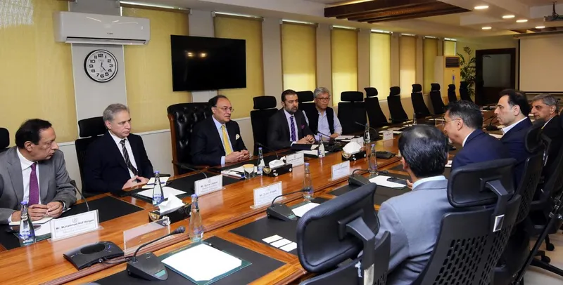 وزیرخزانہ محمداورنگزیب سے سعودی آسیاد گروپ کے وفد کی ملاقات، سرمایہ کاری میں دلچسپی (تصویر 3)