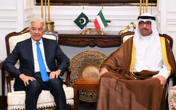 کویتی وزیر دفاع کی خواجہ آصف سے ملاقات، پاکستان اور کویت کے درمیان دفاعی تعاون کا پروٹوکول معاہدہ 2026 طے (تصویر 1)
