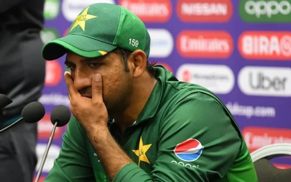عمران خان کے بیٹوں کا انٹرویو، انگلینڈ ٹور ختم کرنے کی دھمکی کا علم نہیں، ہیڈ کوچ سرفراز