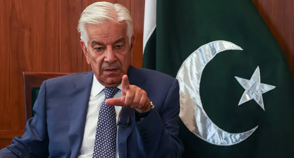 نئے صوبوں کے معاملے پر پیپلز پارٹی دوغلی پالیسی پر چل رہی ہے، سرائیکی صوبہ کی حامی، سندھ کی تقسیم پر سندھو دیش کی بات، خواجہ آصف (تصویر 1)