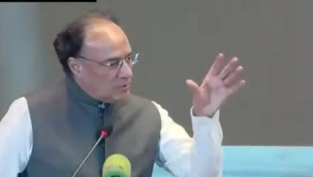 پولٹری کے مسائل کے حل کیلئے مقامی اقدامات یقینی بنائیں گے، وزیر خزانہ