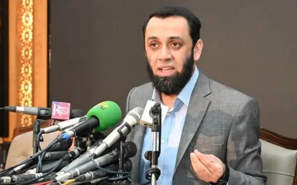 وفاقی وزیر اطلاعات عطاء اللہ تارڑ سائبر سکیورٹی آگاہی ہفتہ کے موقع پر خطاب کر رہے ہیں۔