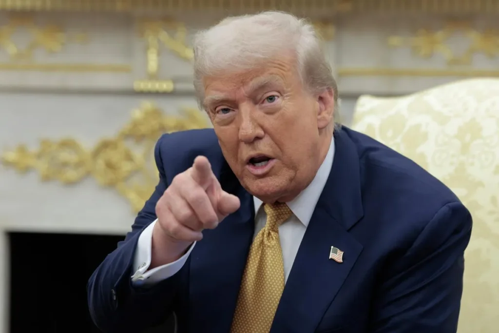 تم انتہائی گھٹیا ہو، اپنی صحت ٹھیک کرو، صحت سے متعلق سوال پر صدر ٹرمپ صحافی پر برس پڑے